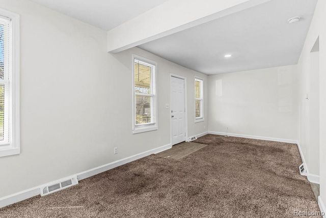 503 Bloomfield Avenue, Pontiac, MI 48341