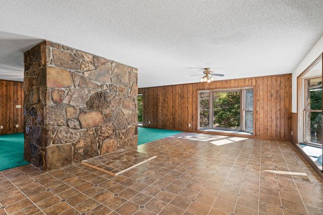 1101 Tom Davidson Rd, Crab Orchard, TN 37723