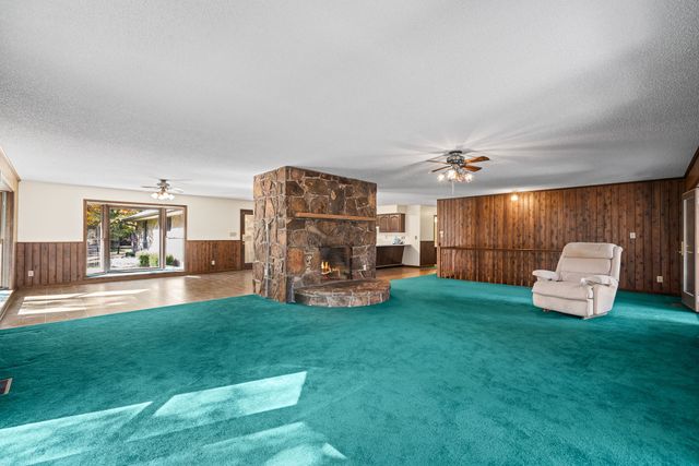 1101 Tom Davidson Rd, Crab Orchard, TN 37723