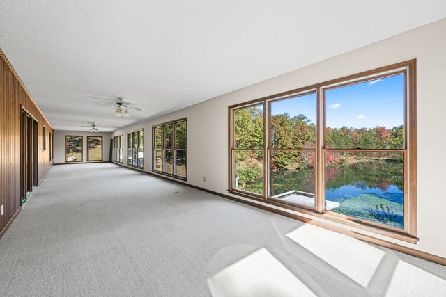 1101 Tom Davidson Rd, Crab Orchard, TN 37723