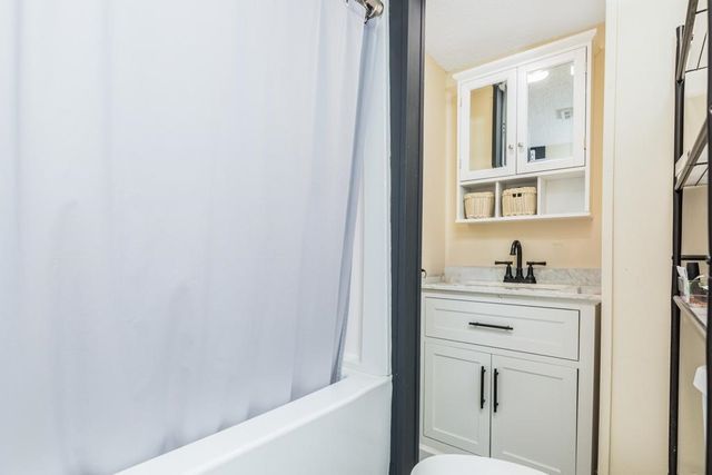 68 Moose Lane, Rochester, NH 03867