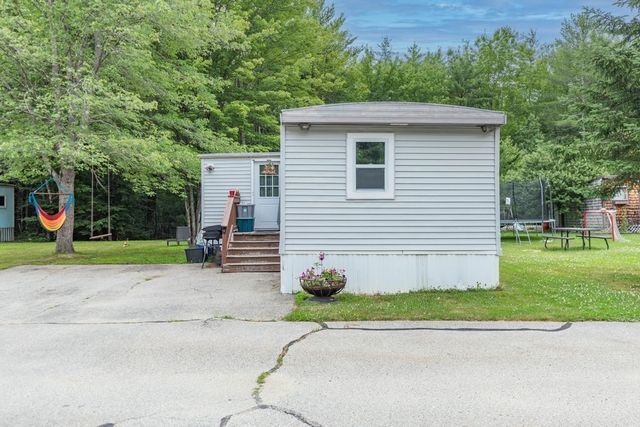 68 Moose Lane, Rochester, NH 03867