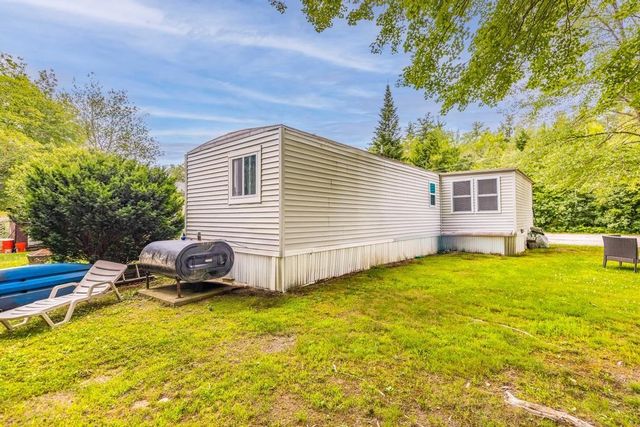 68 Moose Lane, Rochester, NH 03867