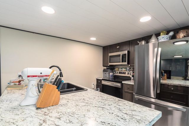 68 Moose Lane, Rochester, NH 03867