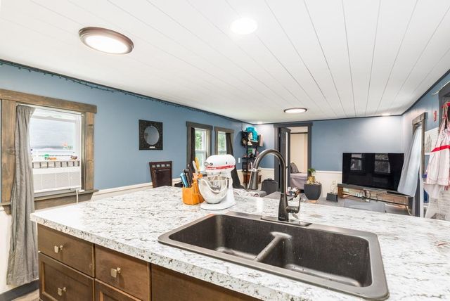 68 Moose Lane, Rochester, NH 03867