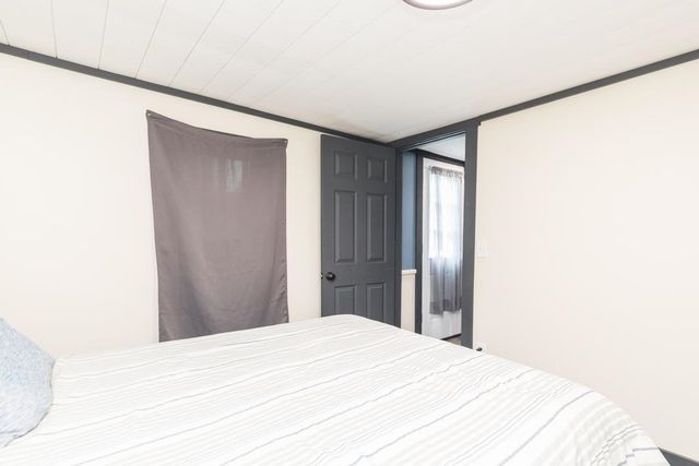 68 Moose Lane, Rochester, NH 03867