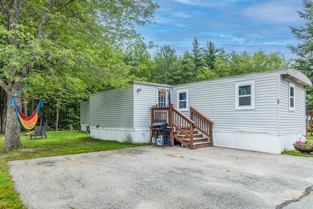 68 Moose Lane, Rochester, NH 03867