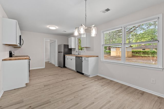 7708 Jadewood Drive, North Charleston, SC 29418