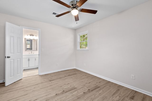 7708 Jadewood Drive, North Charleston, SC 29418