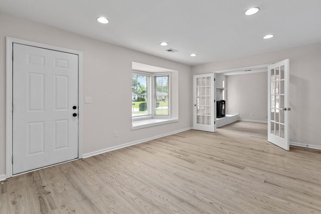 7708 Jadewood Drive, North Charleston, SC 29418
