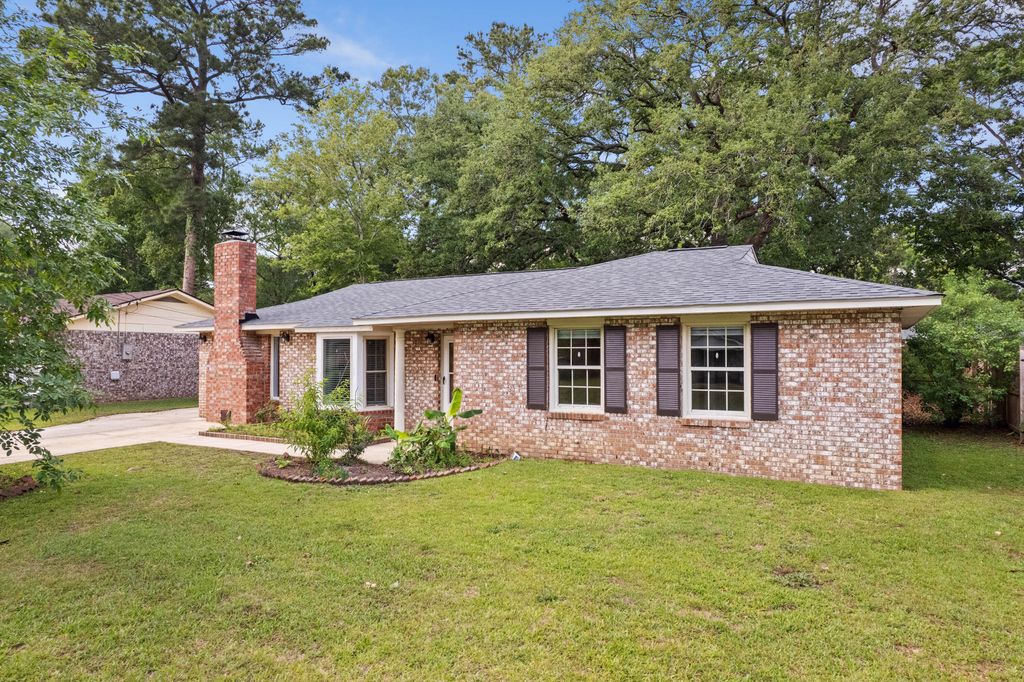 7708 Jadewood Drive, North Charleston, SC 29418