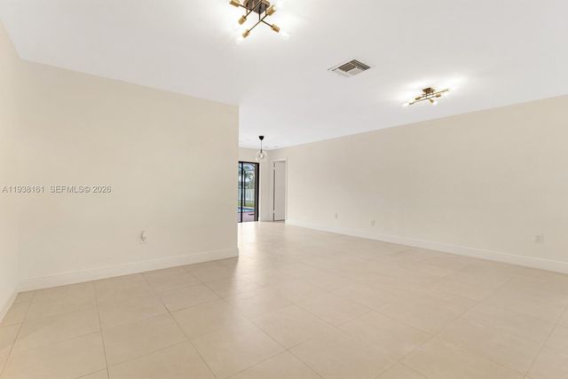 8460 Menteith Ter, Miami Lakes, FL 33016