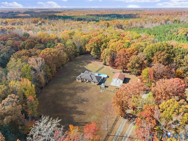 557 Copper Line Rd, Bumpass, VA 23024