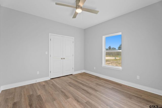 105 W Teal Dr, Troup, TX 75789