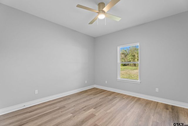 105 W Teal Dr, Troup, TX 75789