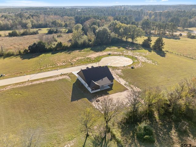 105 W Teal Dr, Troup, TX 75789