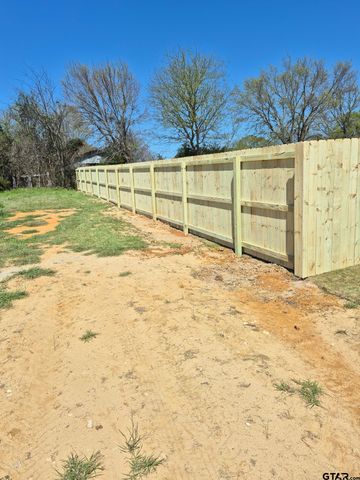 105 W Teal Dr, Troup, TX 75789