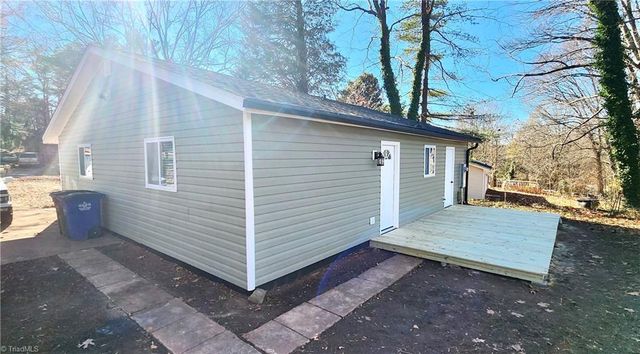 2835 Laguna Avenue, Winston-salem, NC 27103