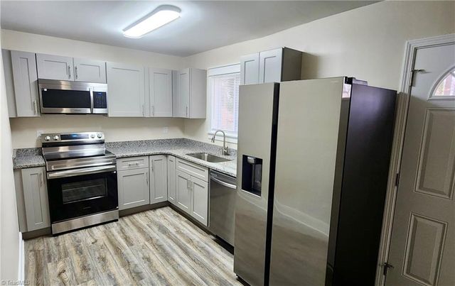 2835 Laguna Avenue, Winston-salem, NC 27103