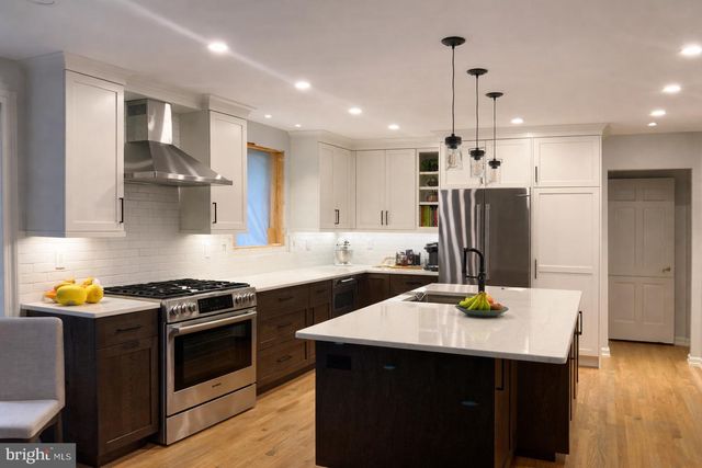 3201 BROAD BRANCH TER NW, Washington, DC 20008