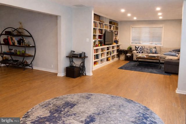 3201 BROAD BRANCH TER NW, Washington, DC 20008