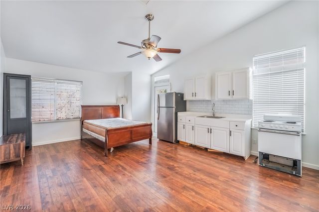 1554 Mount Hood Street, Las Vegas, NV 89110