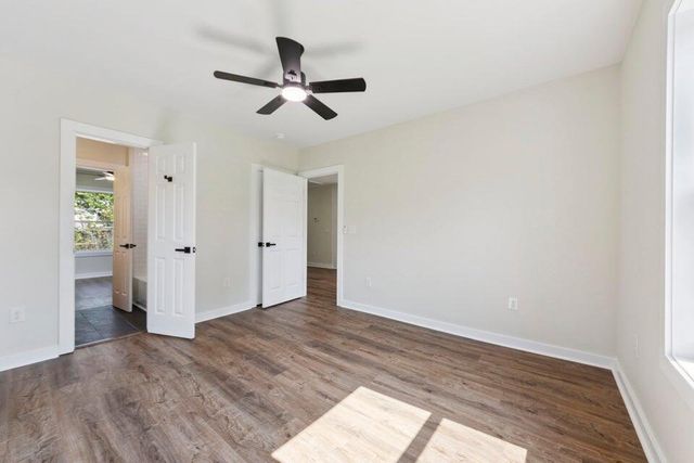 2136 Commander Road, North Charleston, SC 29405