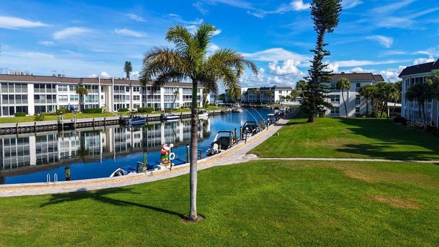 4350 CHATHAM DRIVE 208, Longboat Key, FL 34228