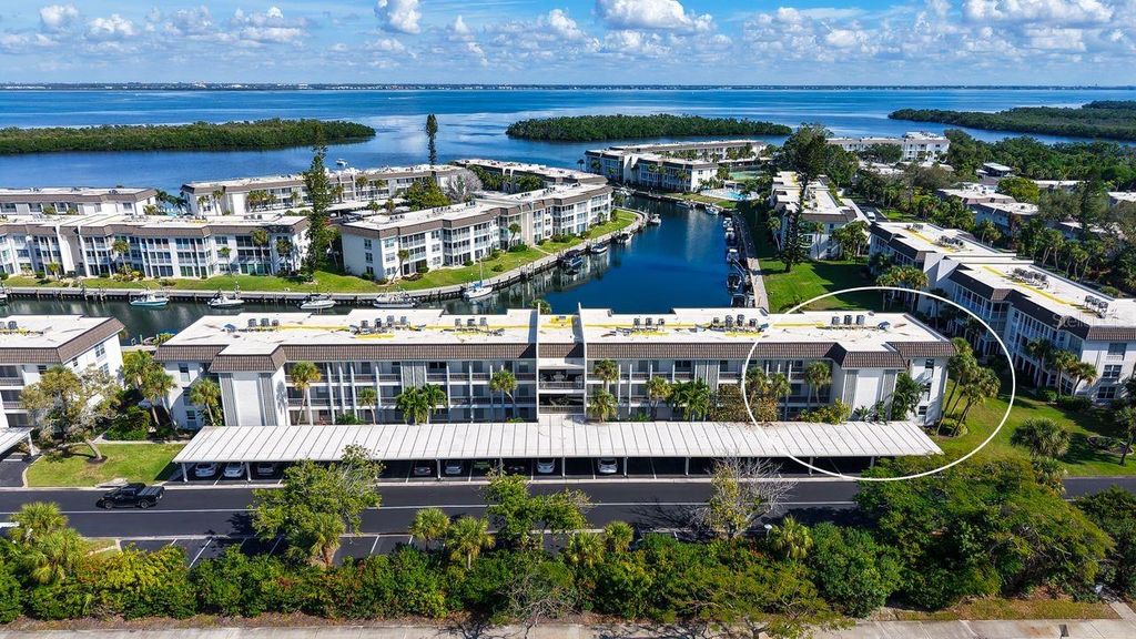 4350 CHATHAM DRIVE 208, Longboat Key, FL 34228