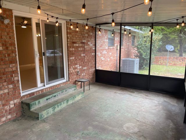 10 Talmage Drive, Little Rock, AR 72204