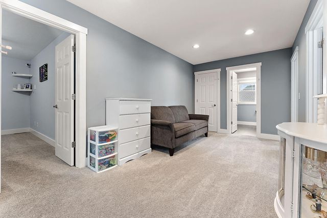 112 Lavender Court, New Carlisle, IN 46552