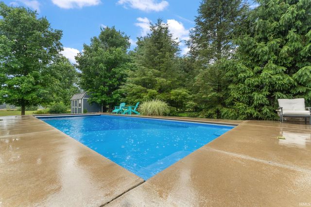 112 Lavender Court, New Carlisle, IN 46552