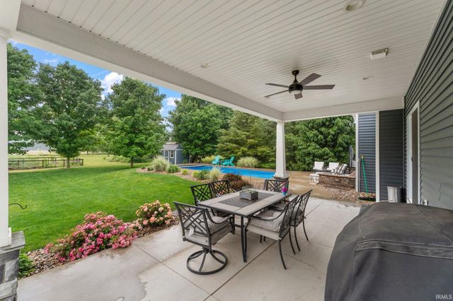112 Lavender Court, New Carlisle, IN 46552