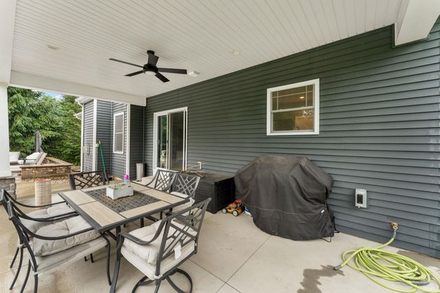 112 Lavender Court, New Carlisle, IN 46552