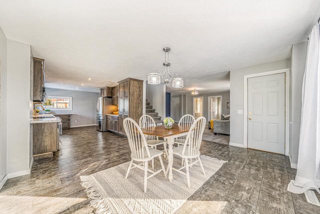 1202 S PEARL STREET, New London, WI 54961