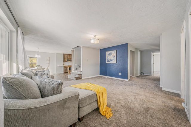 1202 S PEARL STREET, New London, WI 54961