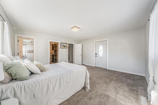 1202 S PEARL STREET, New London, WI 54961