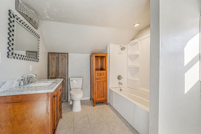 1202 S PEARL STREET, New London, WI 54961