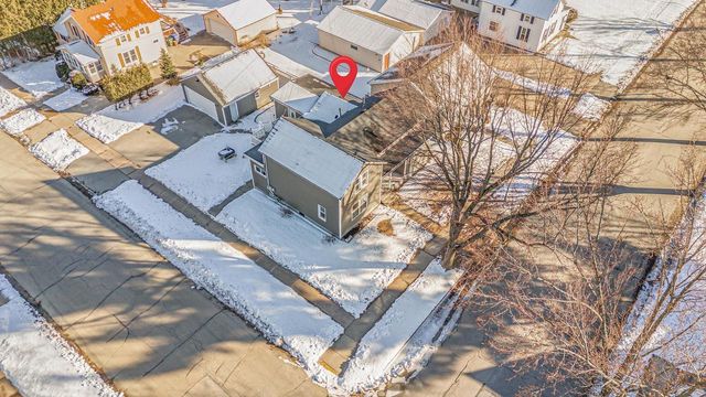 1202 S PEARL STREET, New London, WI 54961