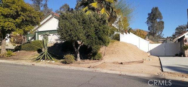 22065 Woodcreek Lane, Wildomar, CA 92595