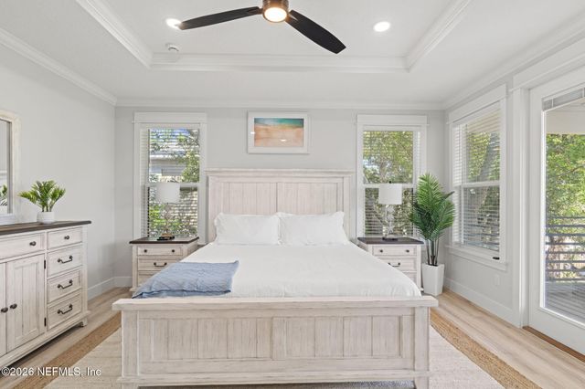 628 LOWER 8TH Avenue S, Jacksonville Beach, FL 32250
