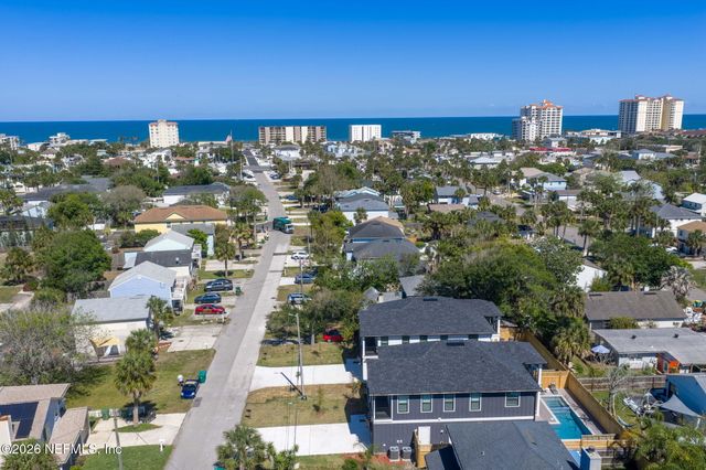 628 LOWER 8TH Avenue S, Jacksonville Beach, FL 32250