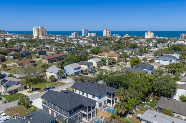 628 LOWER 8TH Avenue S, Jacksonville Beach, FL 32250