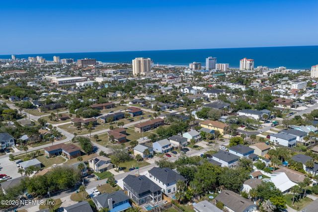 628 LOWER 8TH Avenue S, Jacksonville Beach, FL 32250