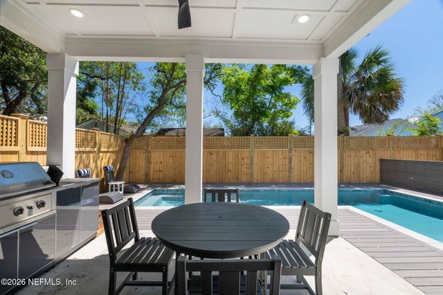 628 LOWER 8TH Avenue S, Jacksonville Beach, FL 32250