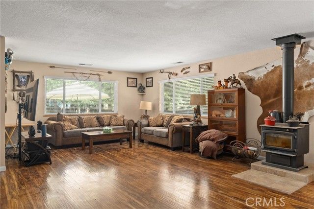 6176 Some Way, Magalia, CA 95954