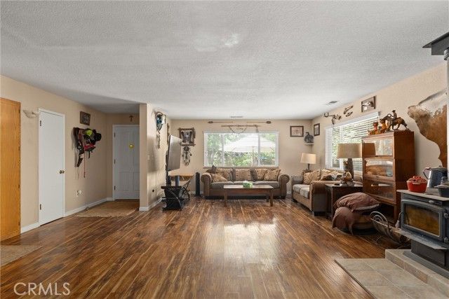 6176 Some Way, Magalia, CA 95954