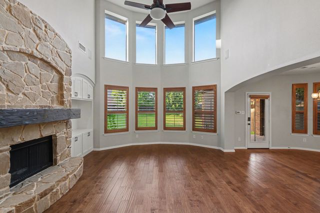 4216 Boxwood Drive, Denton, TX 76208