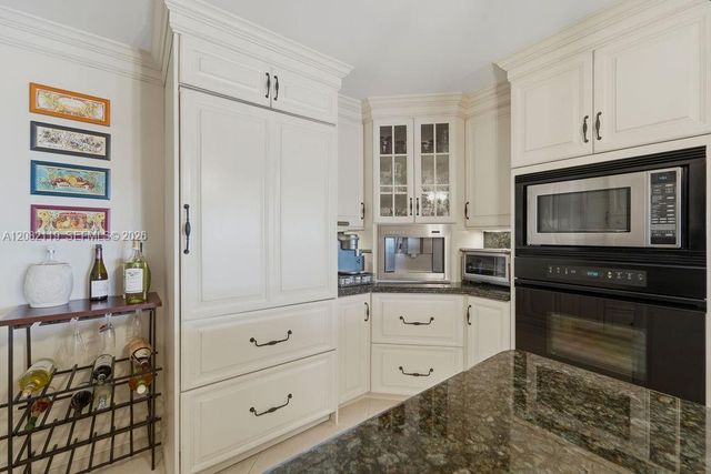 19670 Beach Road PHB4, Tequesta, FL 33469