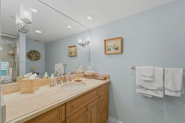 19670 Beach Road PHB4, Tequesta, FL 33469